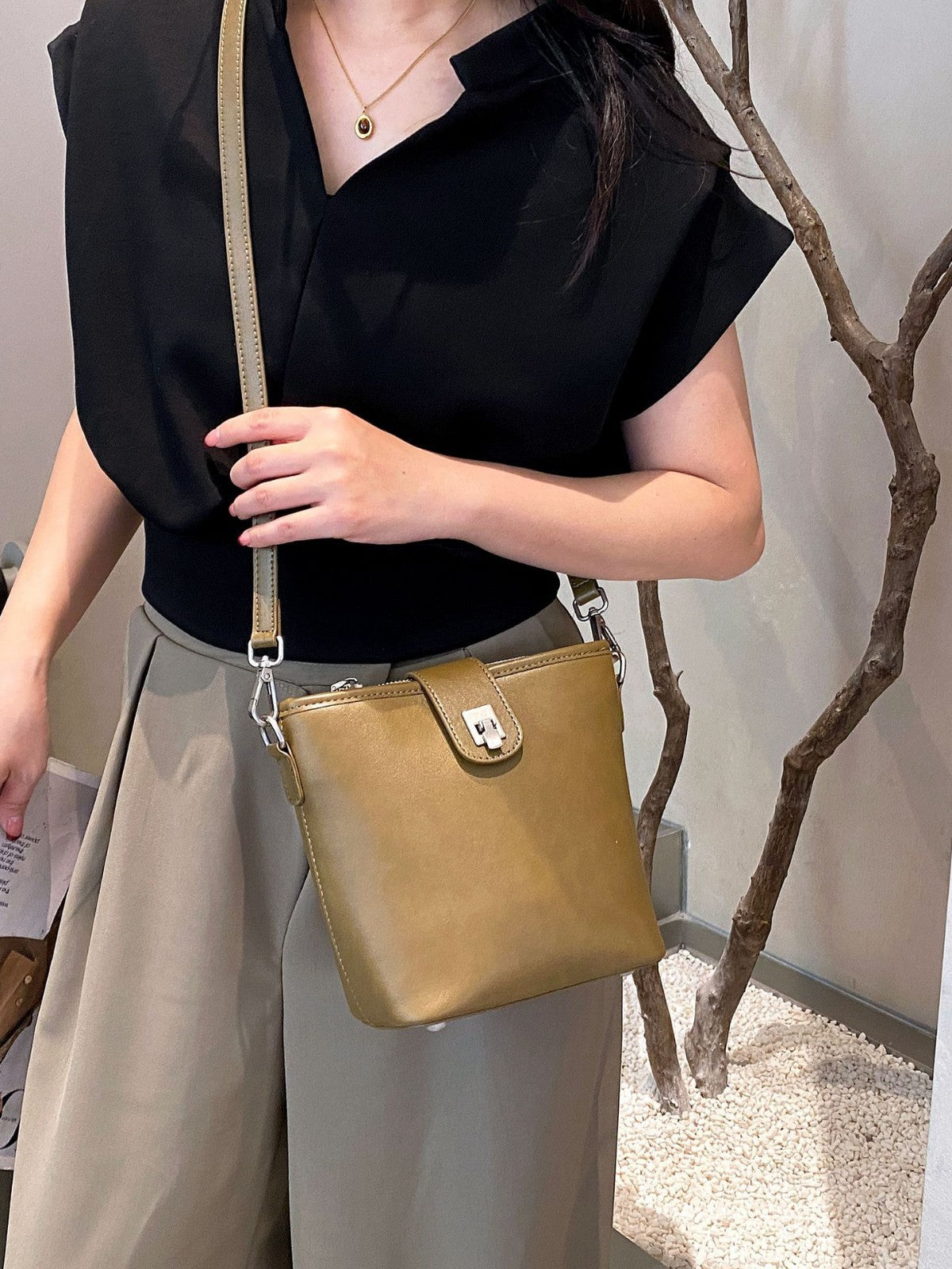 Retro Cube Olive Green Leather Crossbody & Mini Bucket Shoulder Bag