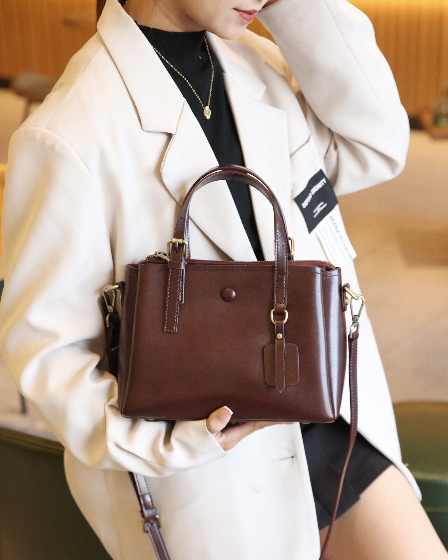 Leather Mini Tote Bag with Zipper–Crossbody Handbag for Women NZ | Retro Muse | Burgundy