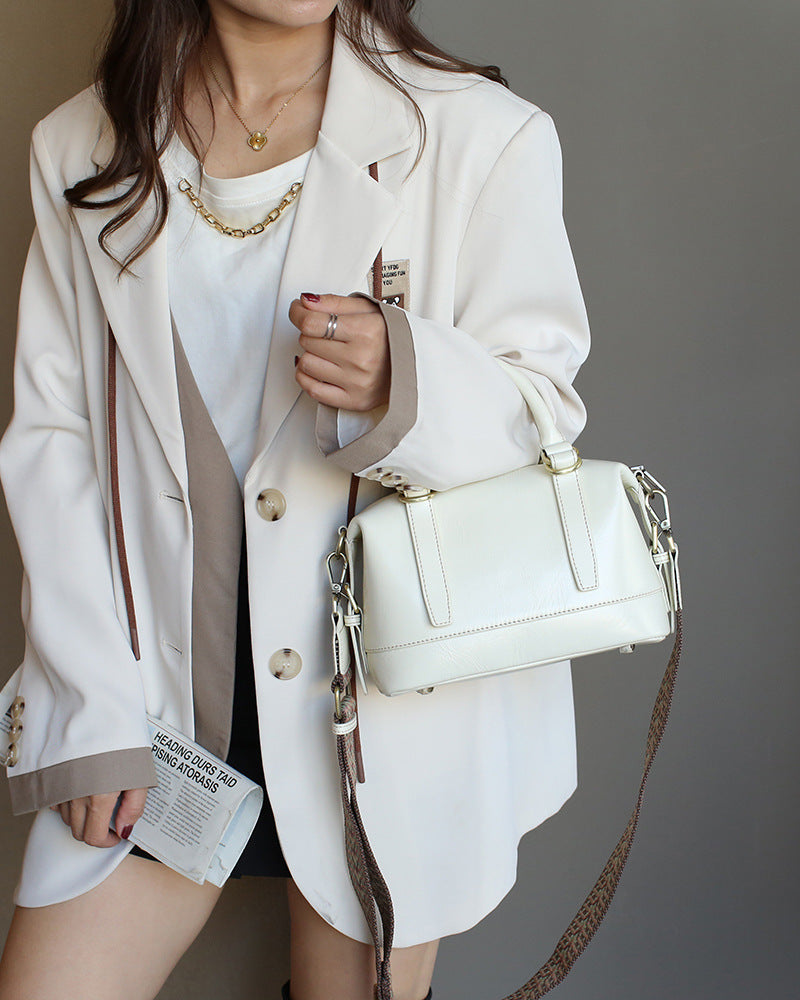 Metro Classic Ivory White Leather Shoulder Bag