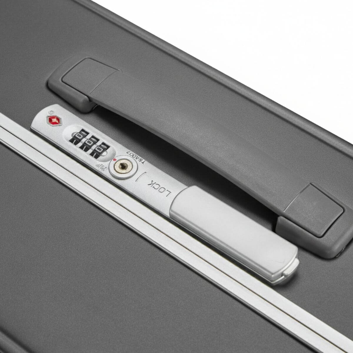 TSA combination lock close-up on Nordiva Classic dark grey suitcase